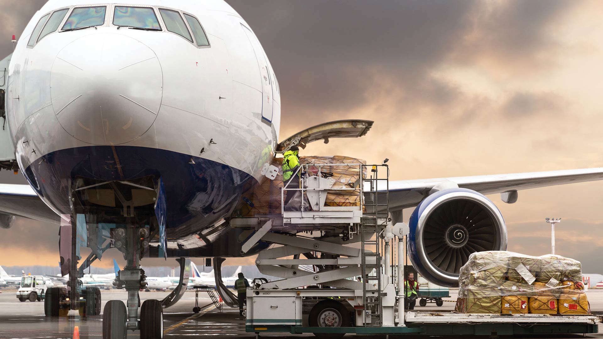 Logistics Excellence: Beyond Boundaries